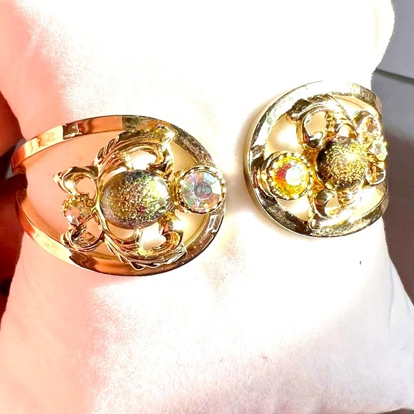 Vintage Hinged Clamper Style Bracelet AB Rhinestones Gold Tone Setting - Picture 13 of 13